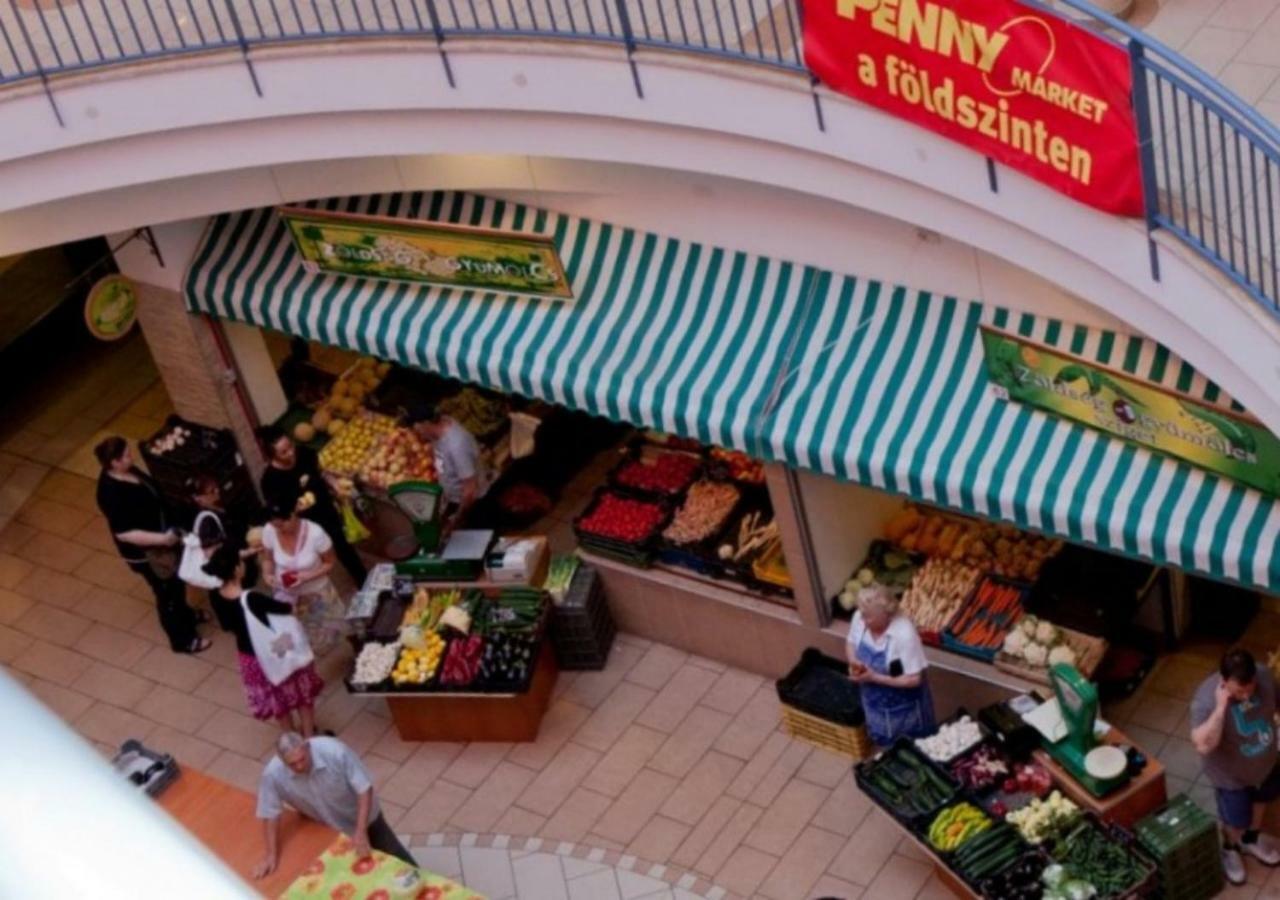 1,5 Szobas Lakas Terasszal,Koezel A Szechenyi Fuerdohoez Budapest Exterior foto